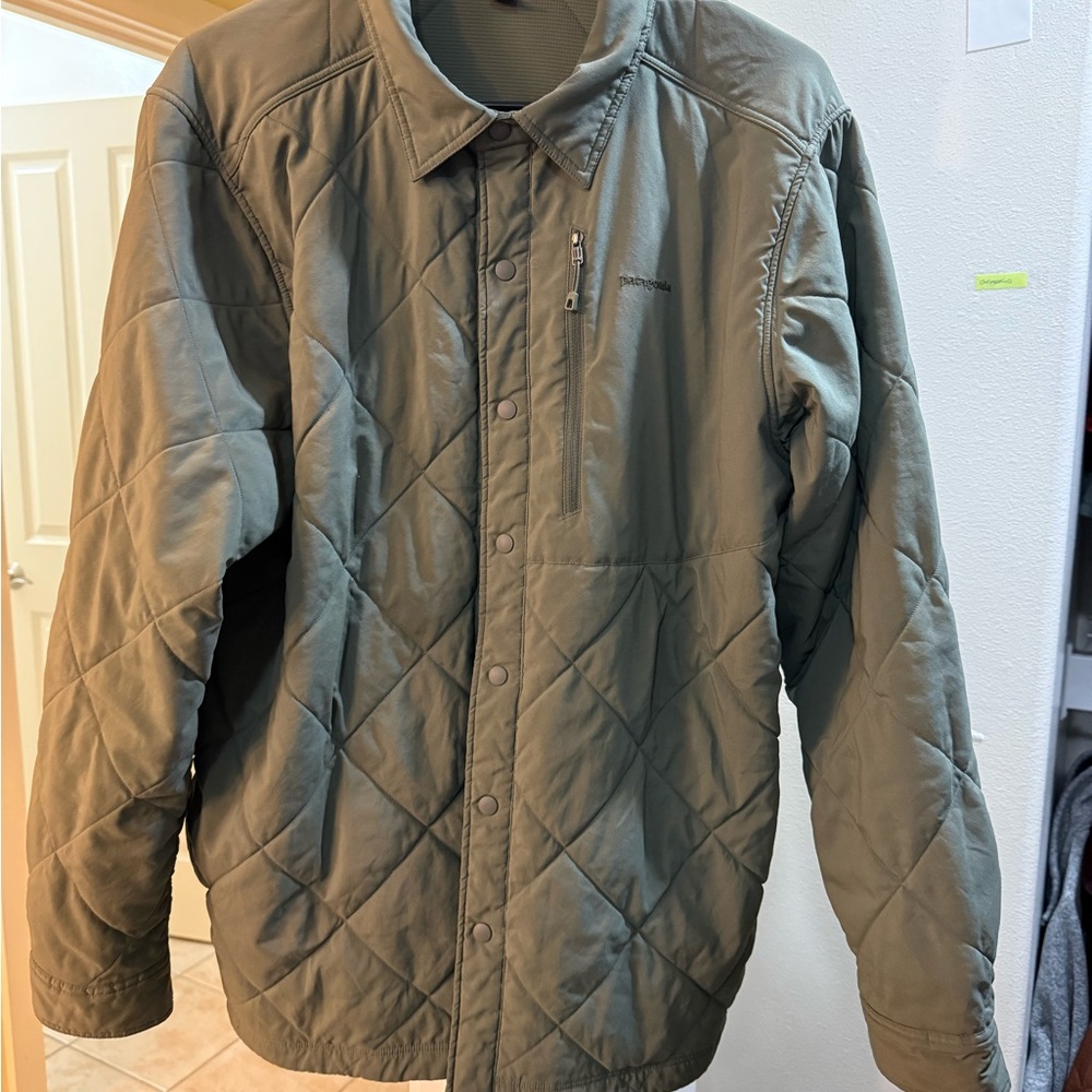 Patagonia Men's Lightweight Quilted Jacket - Khaki